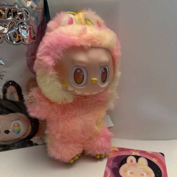 →*2様 THE MONSTERS Big into Energy ♡LOYAL THE MONSTERS Big into Energy シリーズ ぬいぐるみペンダント